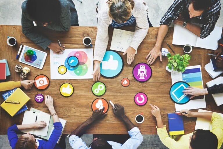 Réseaux Sociaux pour des Opportunités d’Études à l’International
